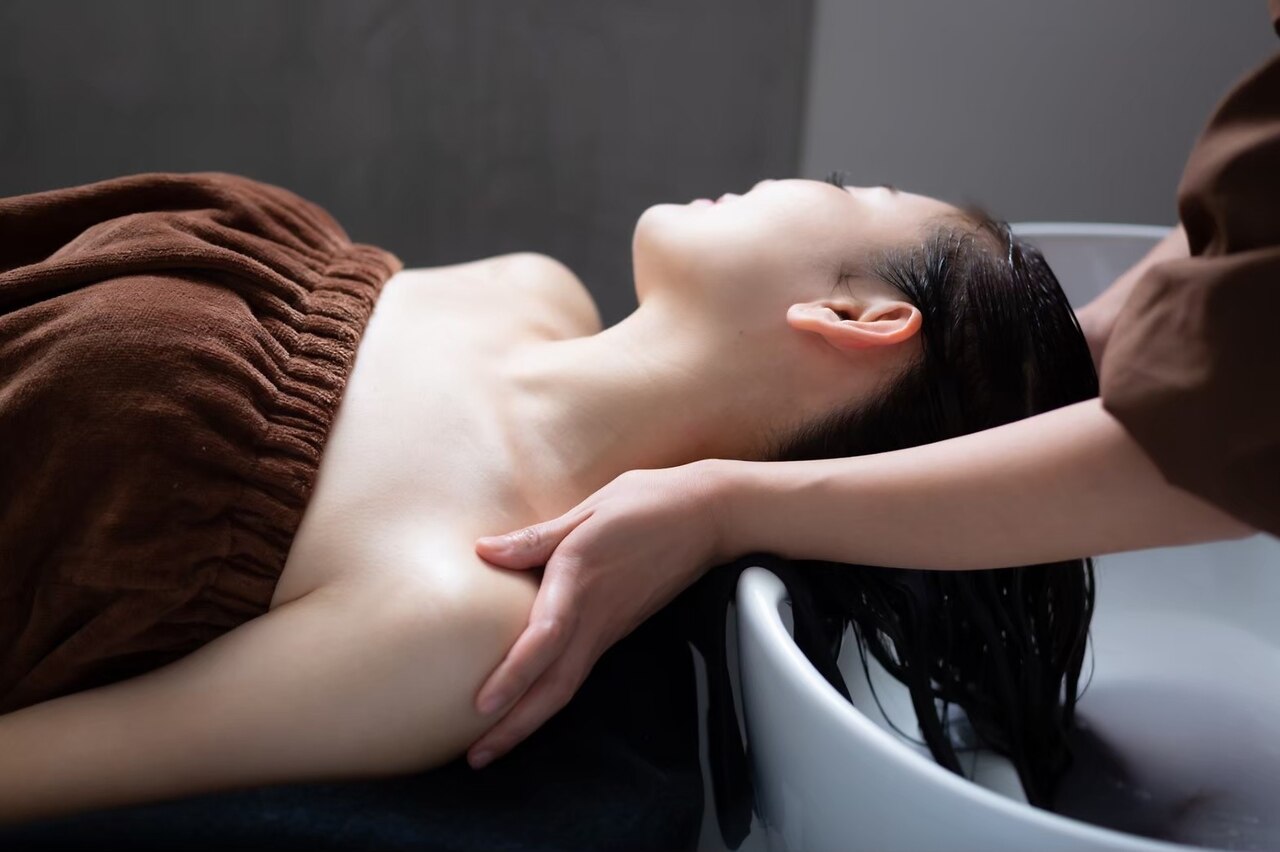 ヘッド&ボディスパ【首肩・肩甲骨・デコルテ・ハンドマッサージ】